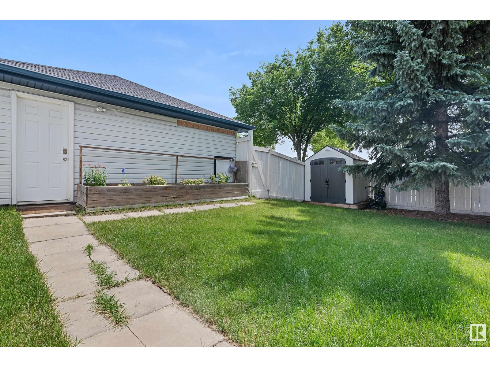 Photo 36 of 1853 Tomlinson Wy Nw, Edmonton AB