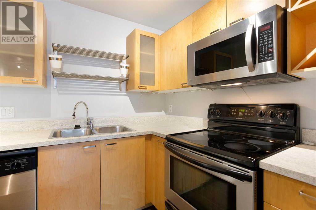 Single Family House Multi-level for Sale in    Avenue SW Mission Calgary 