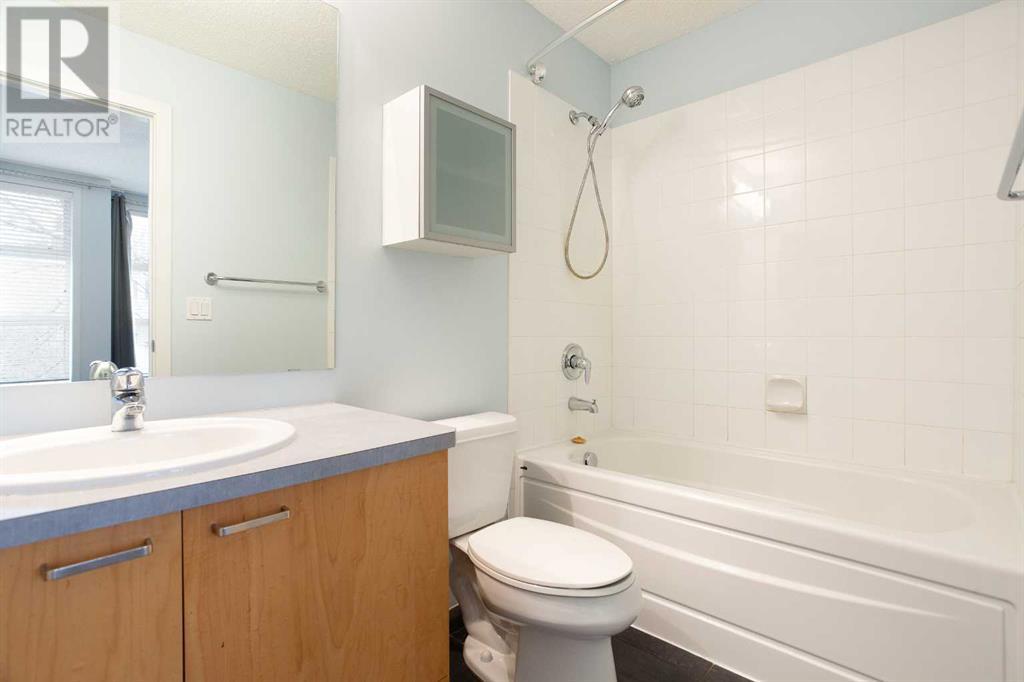Single Family House Multi-level for Sale in    Avenue SW Mission Calgary 