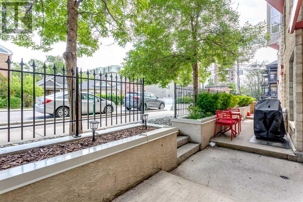 Single Family House Multi-level for Sale in    Avenue SW Mission Calgary 
