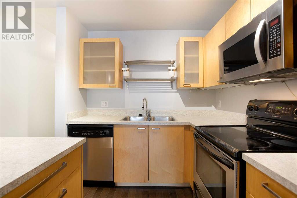 Single Family House Multi-level for Sale in    Avenue SW Mission Calgary 