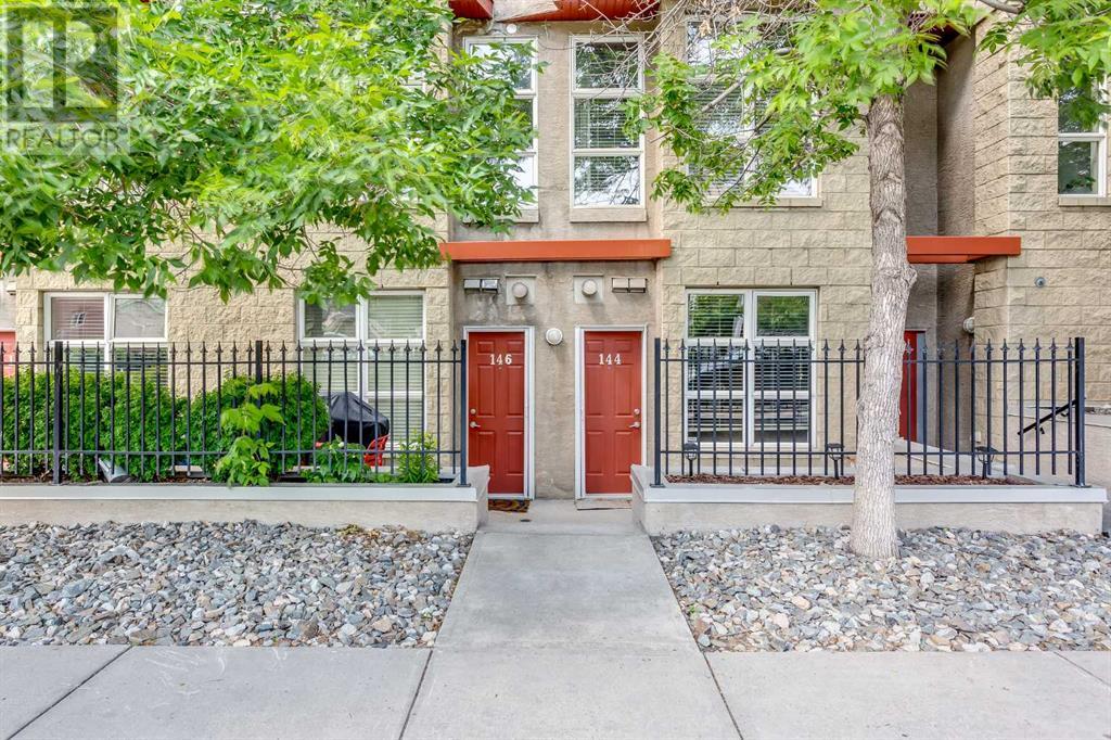 Single Family House Multi-level for Sale in    Avenue SW Mission Calgary 