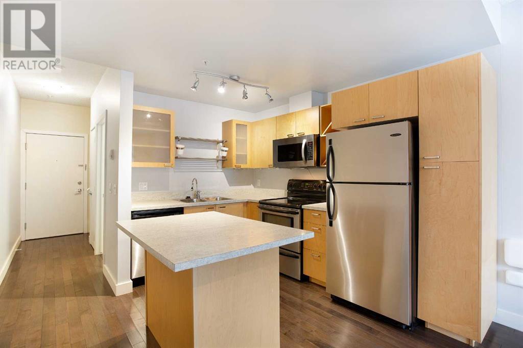Single Family House Multi-level for Sale in    Avenue SW Mission Calgary 