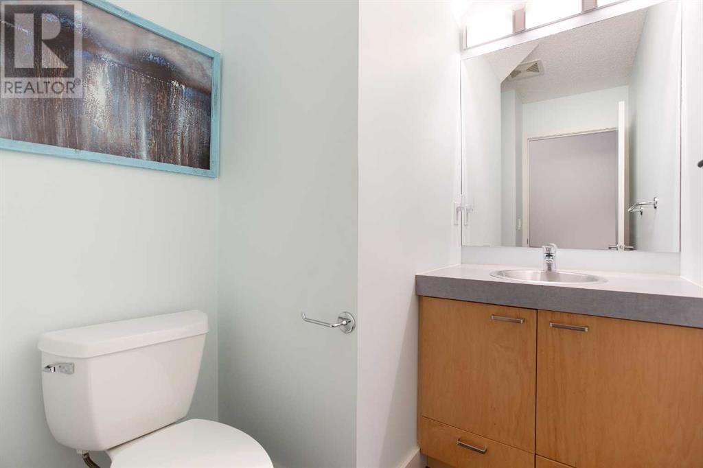 Single Family House Multi-level for Sale in    Avenue SW Mission Calgary 