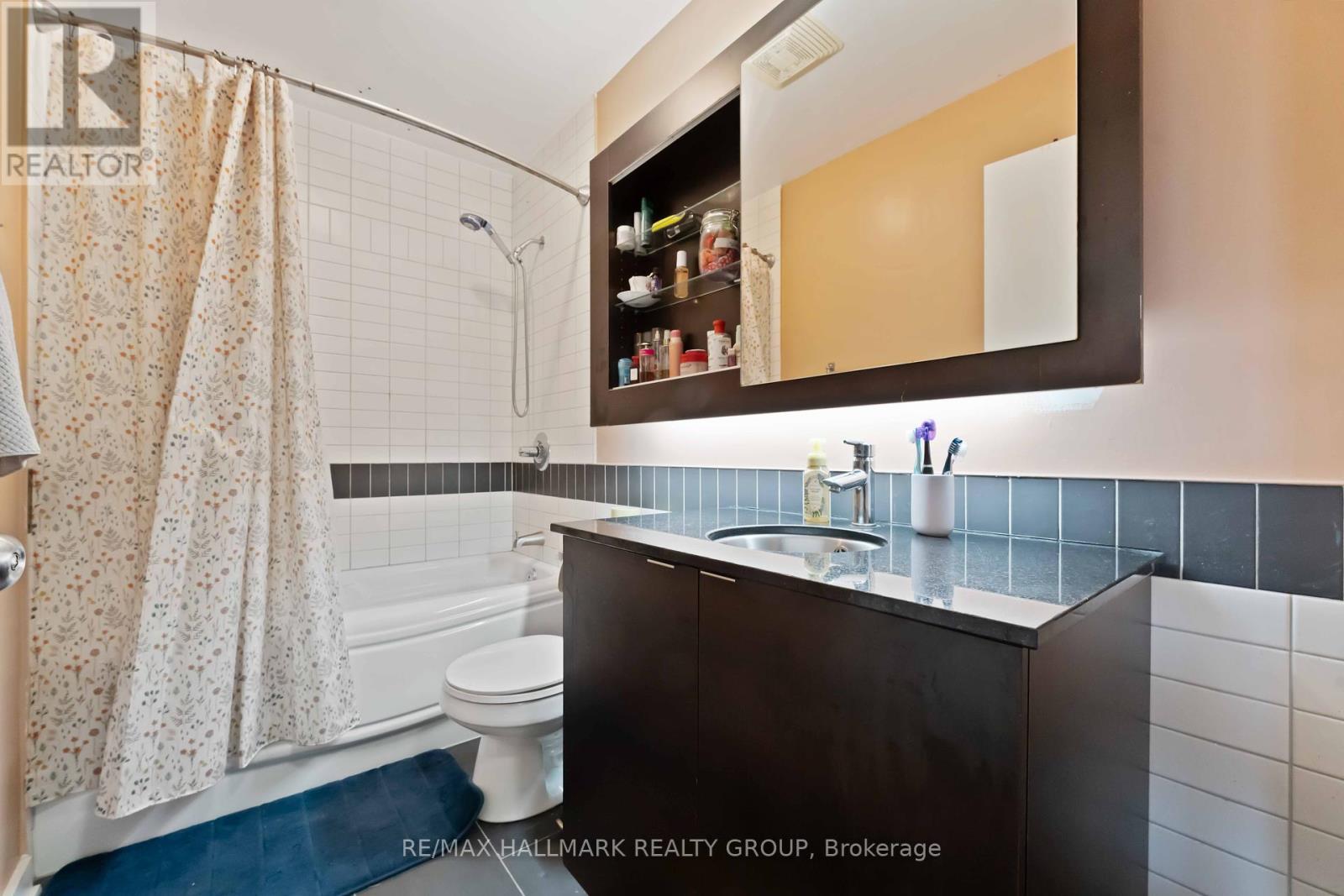 Photo 10 of 1806 324 Laurier Avenue, Ottawa ON