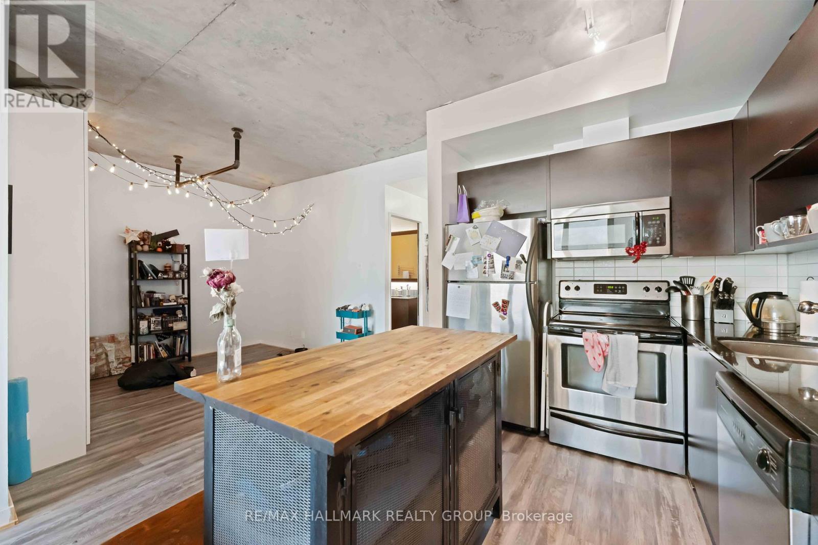 Photo 6 of 1806 324 Laurier Avenue, Ottawa ON