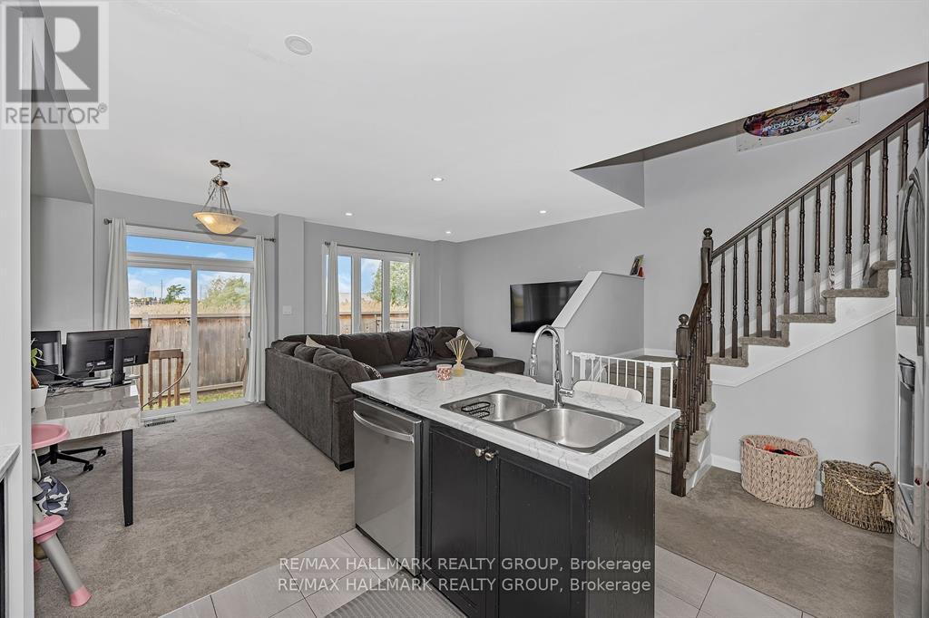 Photo 32 of 568 Prominence Way, Ottawa ON