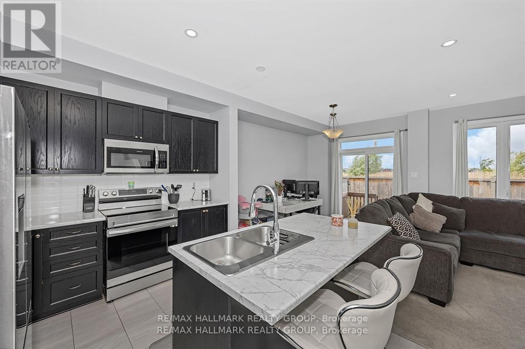 Photo 25 of 568 Prominence Way, Ottawa ON