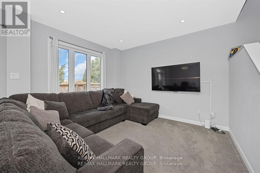 Photo 24 of 568 Prominence Way, Ottawa ON