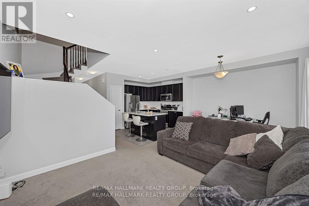 Photo 18 of 568 Prominence Way, Ottawa ON