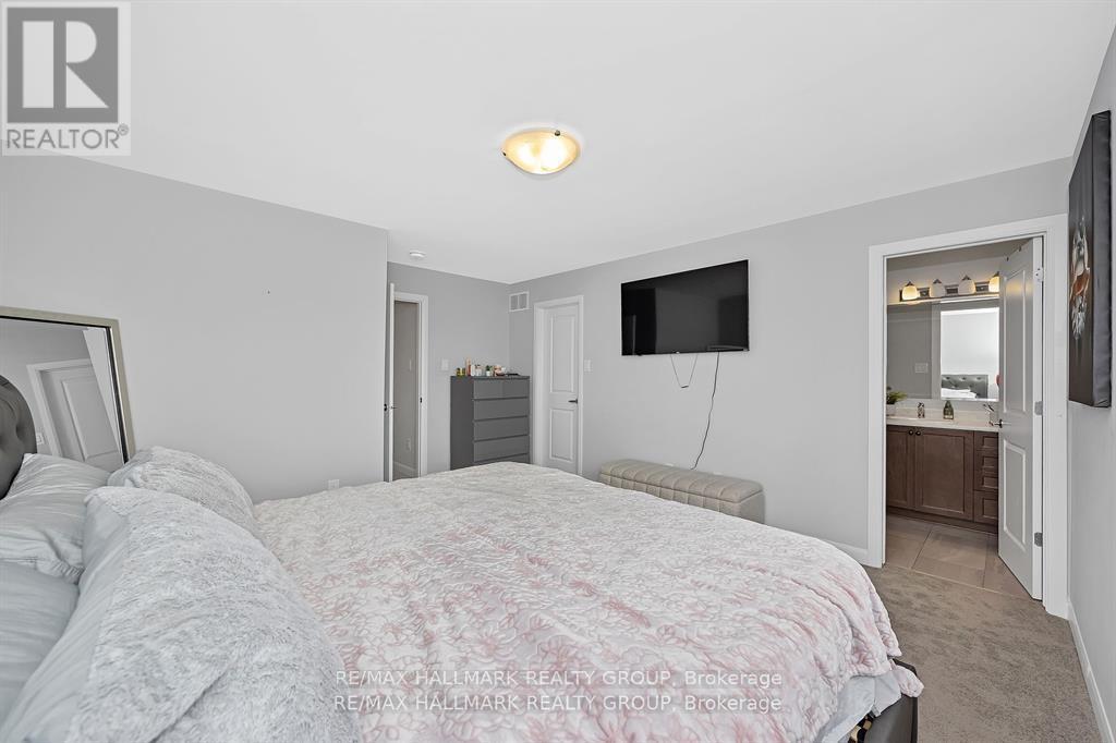 Photo 17 of 568 Prominence Way, Ottawa ON