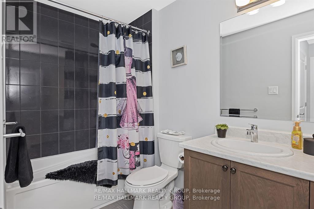 Photo 38 of 568 Prominence Way, Ottawa ON