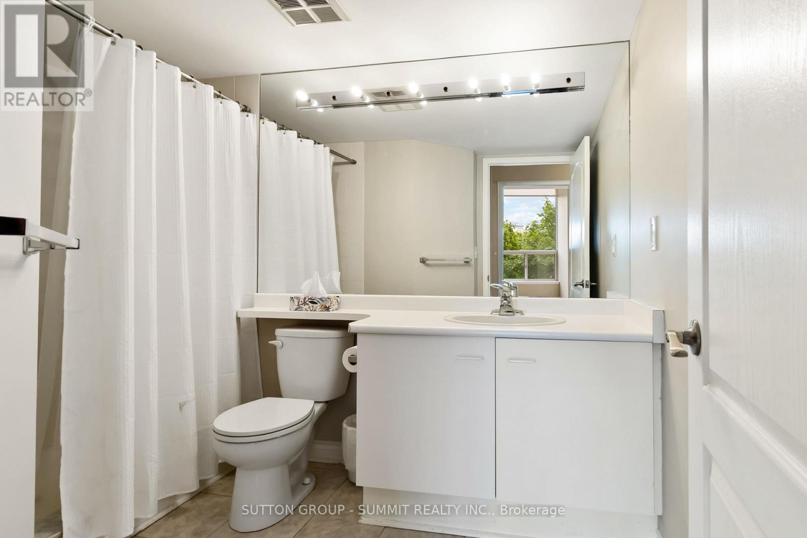 Photo 6 of 412 1276 Maple Crossing Boulevard, Burlington ON