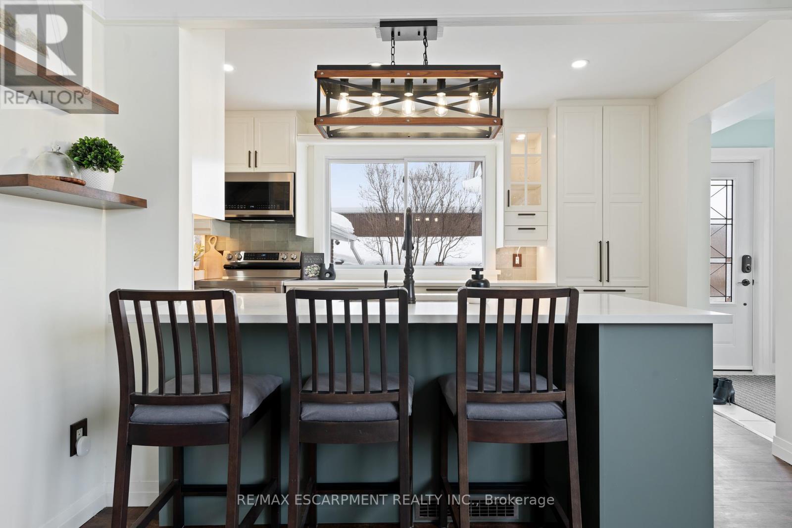 Photo 24 of 18 Flanders Avenue, St Catharines ON