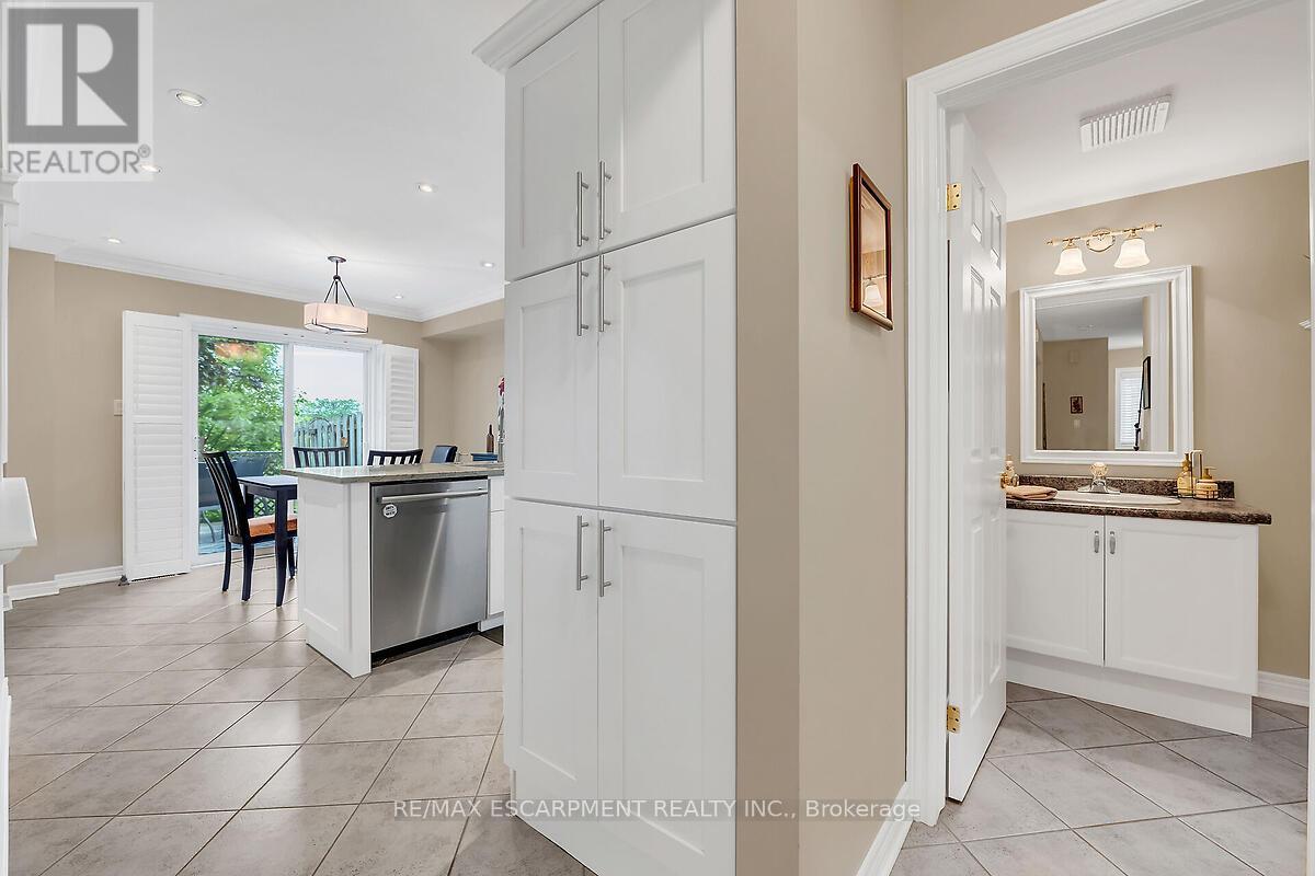 Photo 8 of 6 D Brown Drive, St Catharines ON