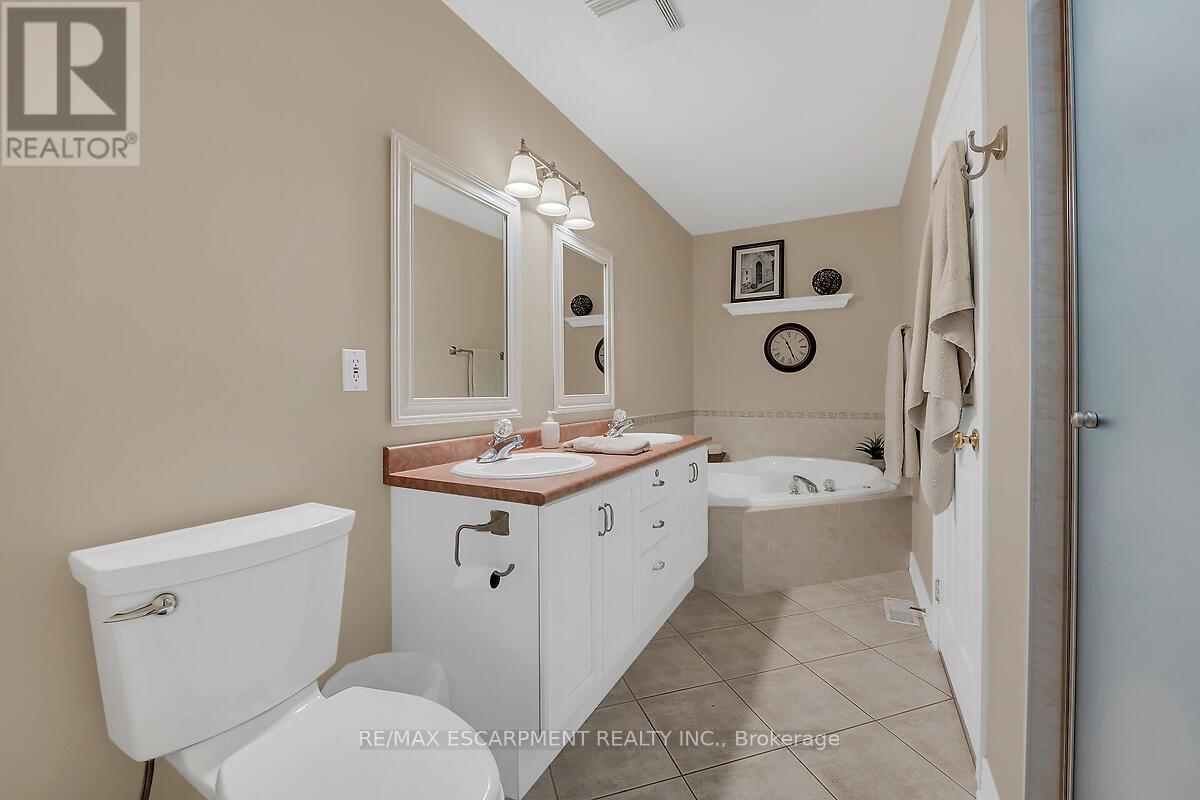 Photo 44 of 6 D Brown Drive, St Catharines ON