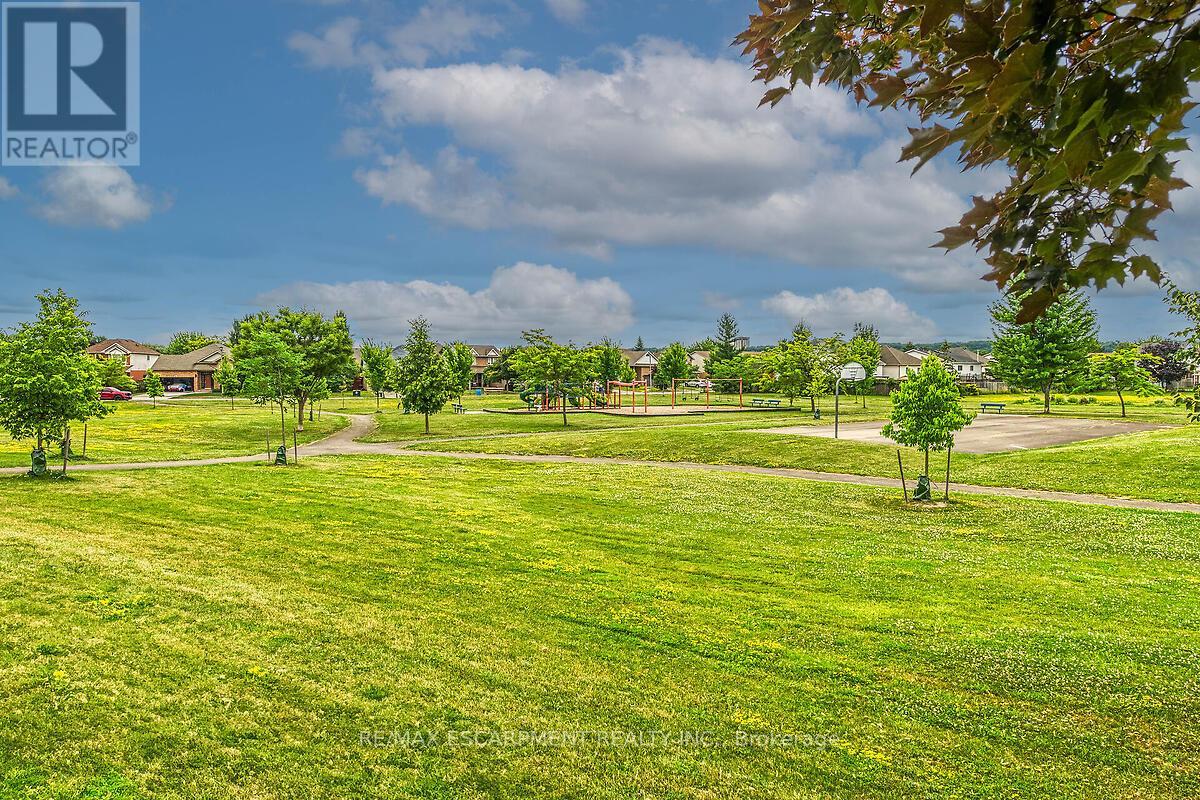 Photo 9 of 6 D Brown Drive, St Catharines ON