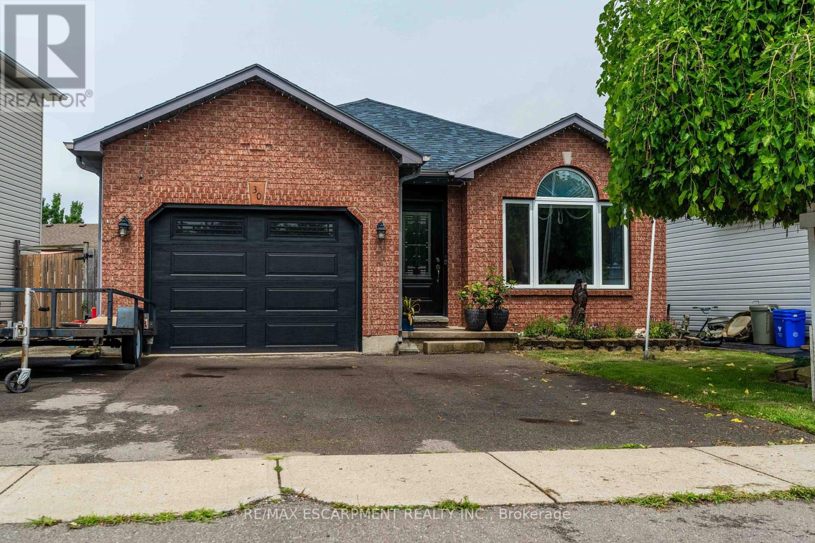 Photo 29 of 30 Glengary Crescent, Haldimand ON
