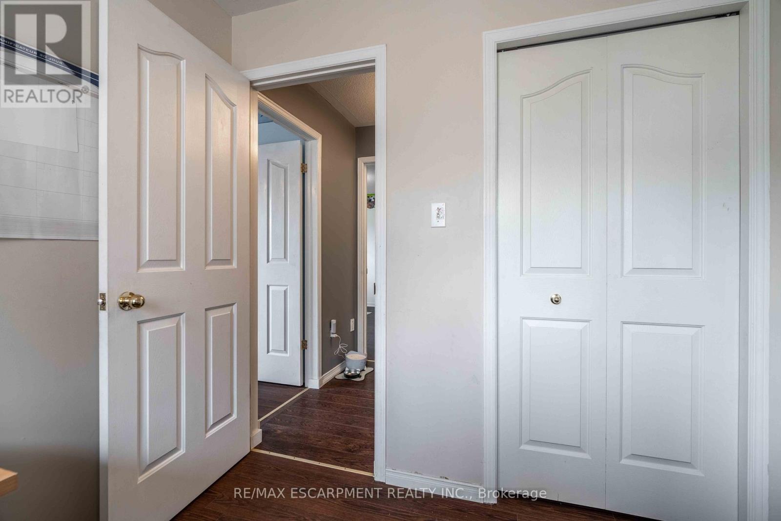 Photo 32 of 30 Glengary Crescent, Haldimand ON