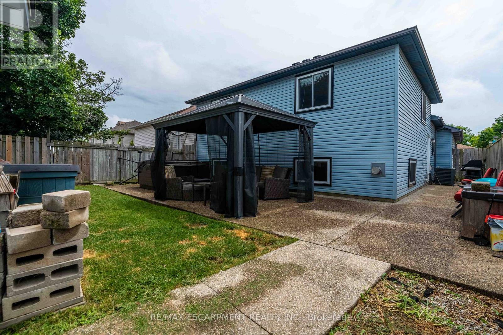 Photo 39 of 30 Glengary Crescent, Haldimand ON