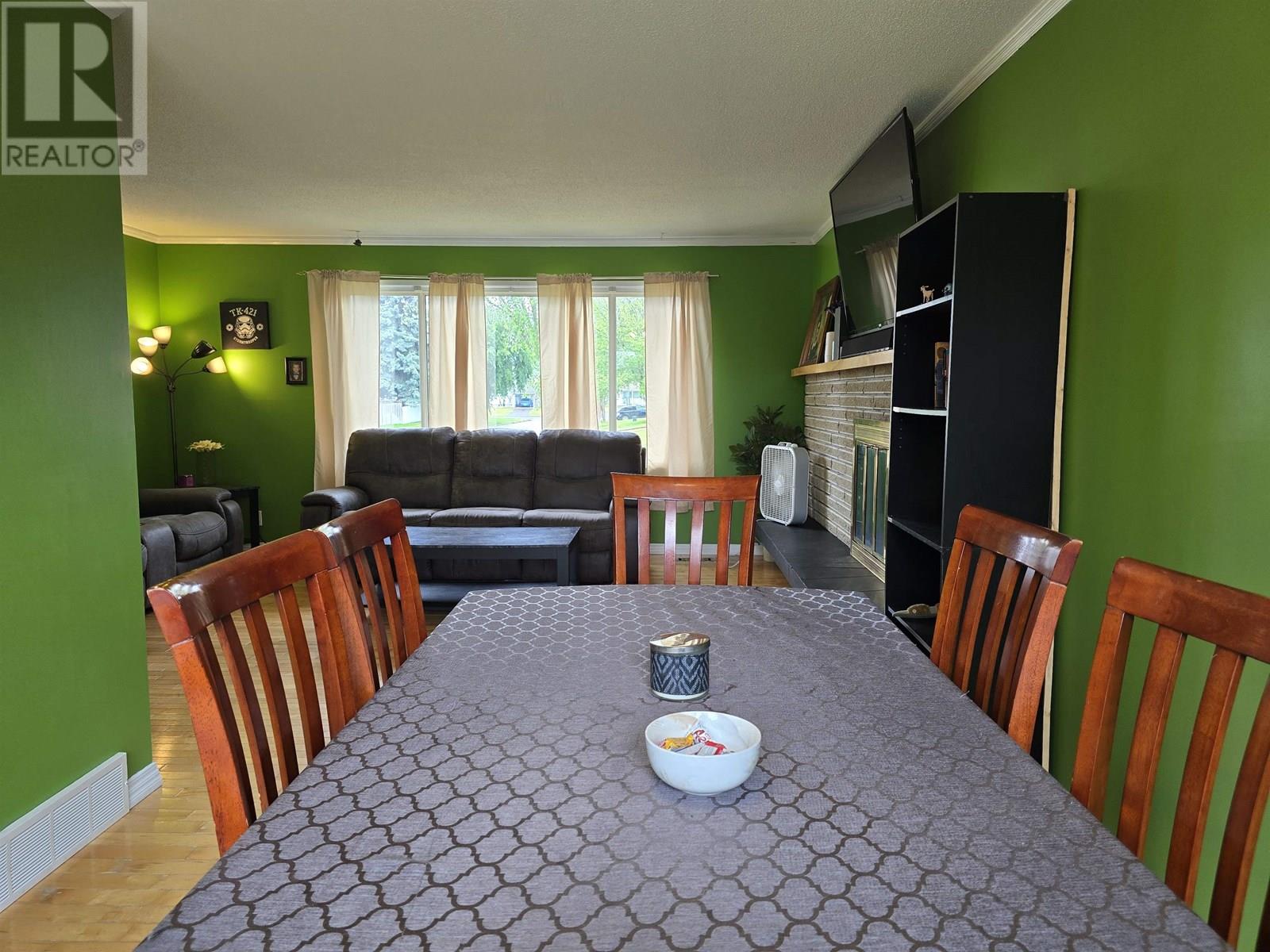 Photo 12 of 402 N Quinn Street, Prince George BC