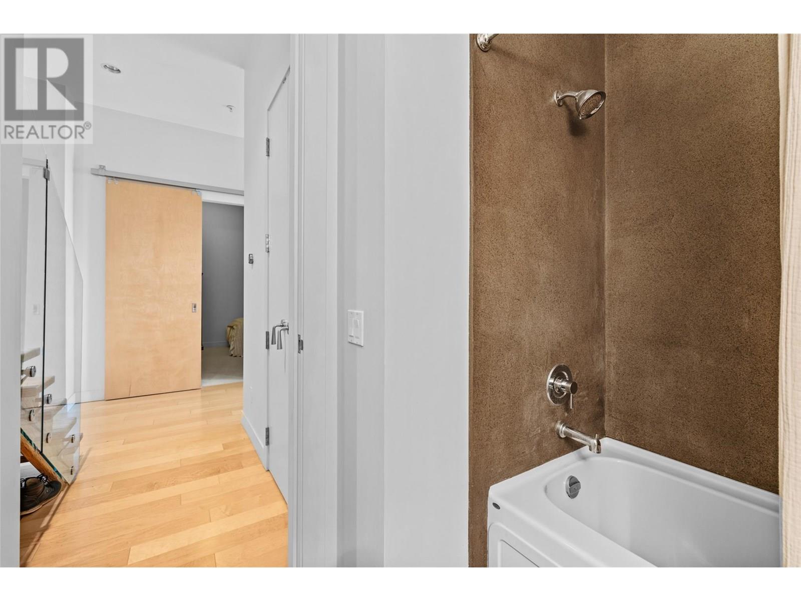 406 1495 Graham Street, Kelowna