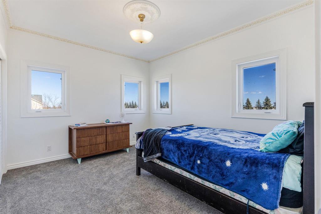 Photo 10 of 51037 Heatherdale Road, Lorette MB