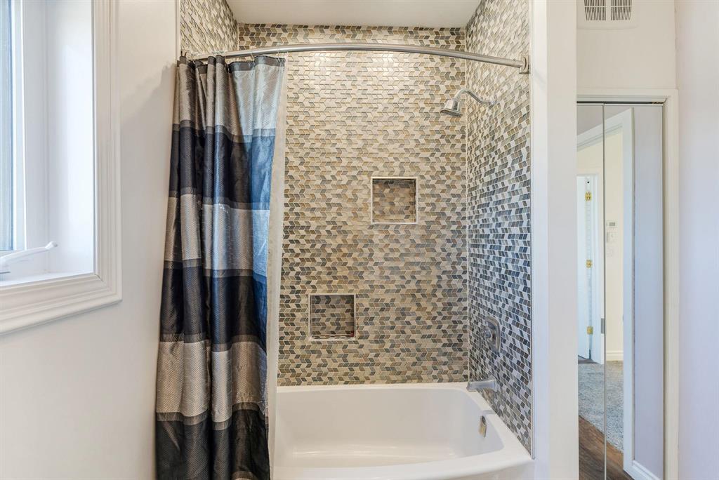 Photo 50 of 51037 Heatherdale Road, Lorette MB