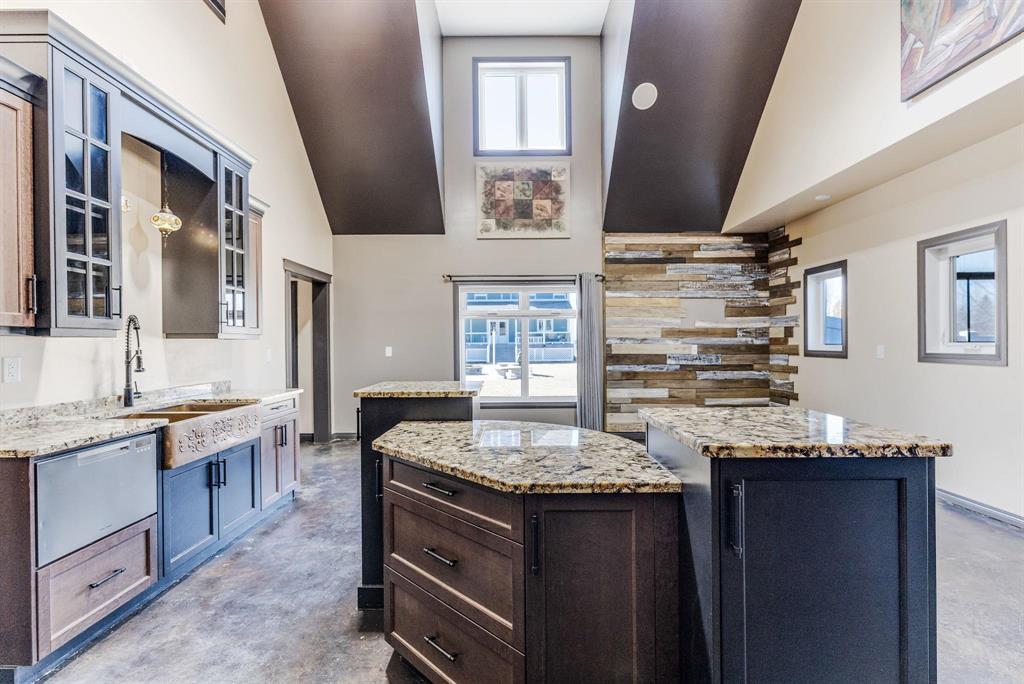 Photo 4 of 51037 Heatherdale Road, Lorette MB