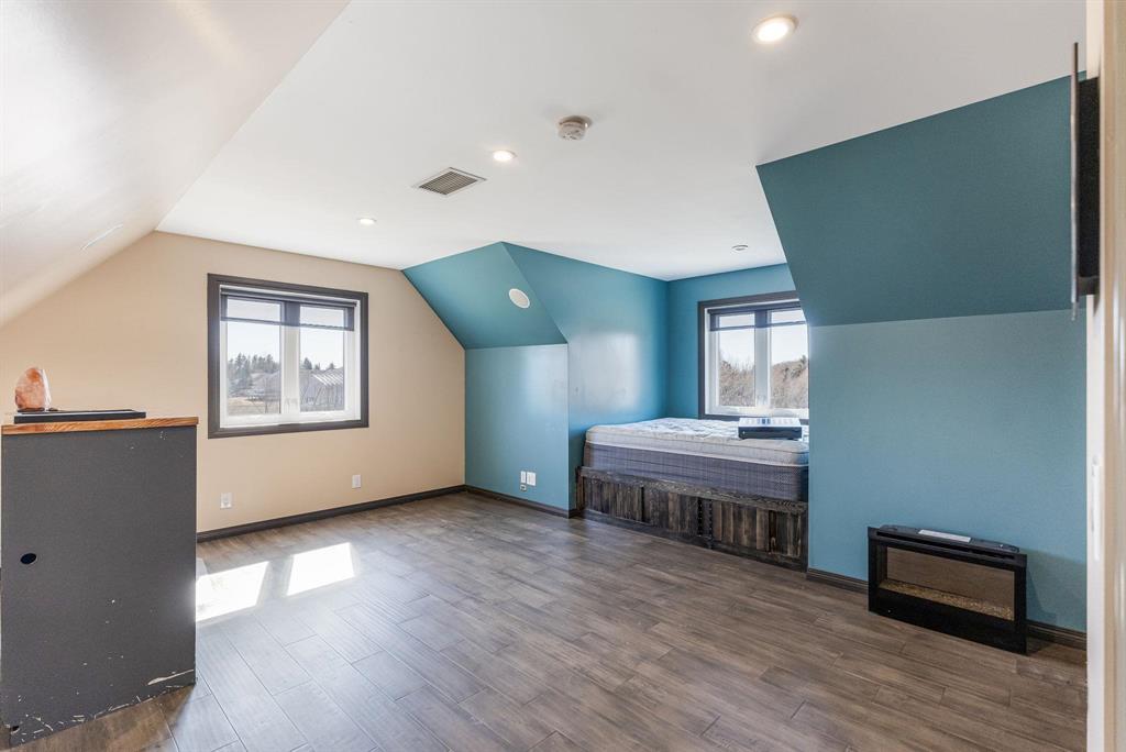 Photo 47 of 51037 Heatherdale Road, Lorette MB
