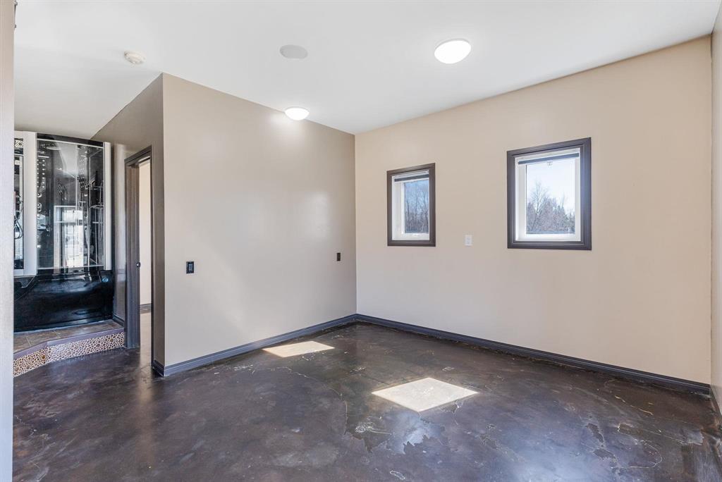 Photo 41 of 51037 Heatherdale Road, Lorette MB