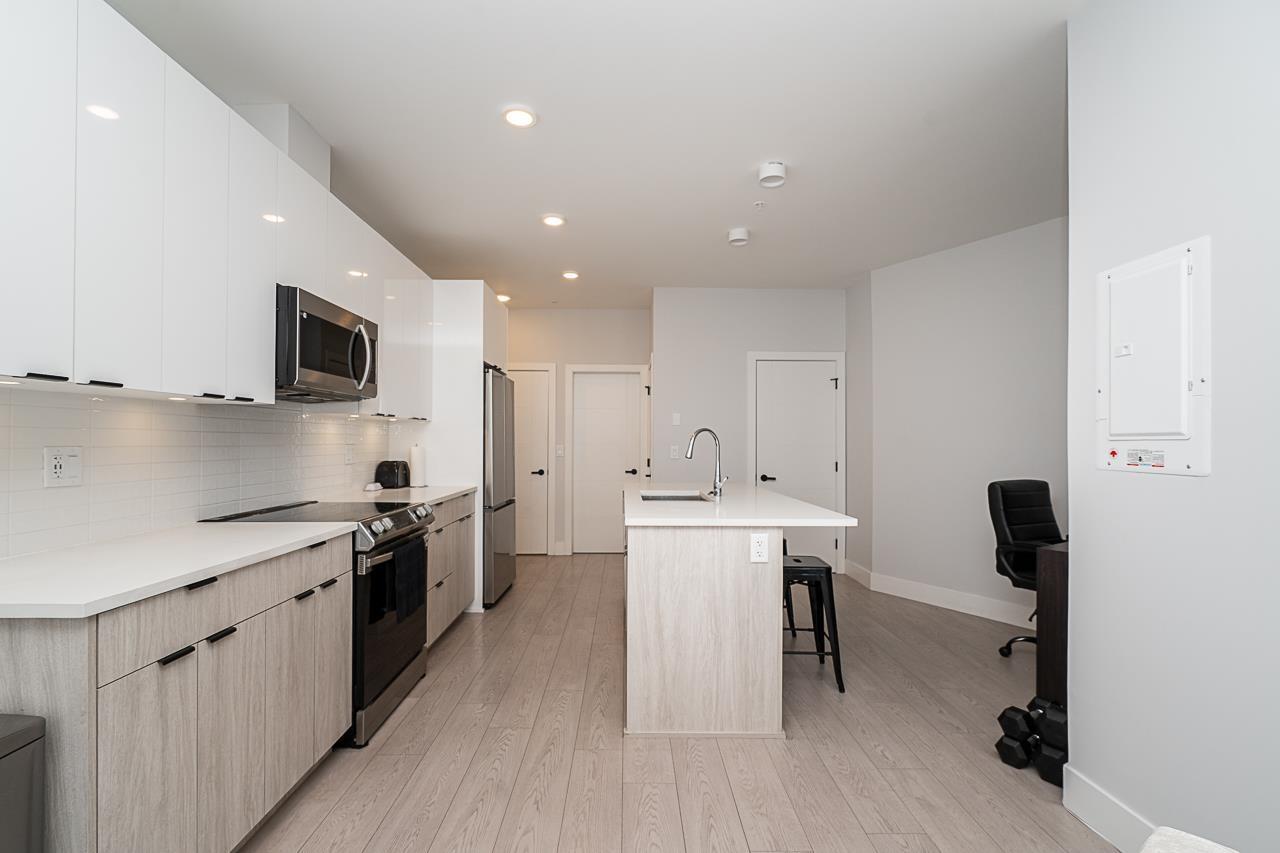 Photo 29 of 103 20360 Logan Avenue, Langley BC