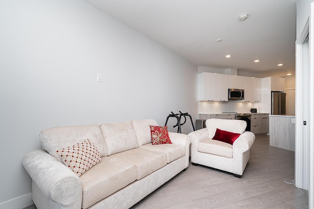 Photo 27 of 103 20360 Logan Avenue, Langley BC