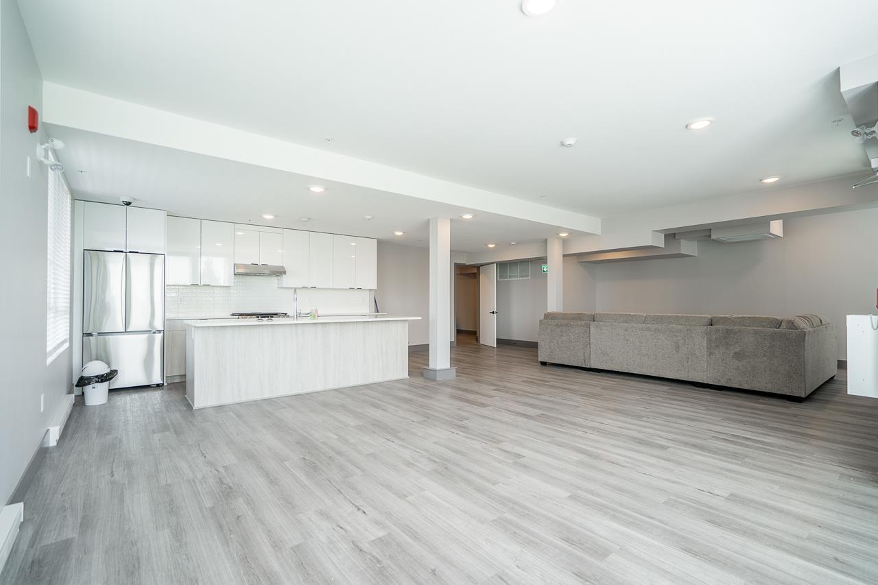 Photo 25 of 103 20360 Logan Avenue, Langley BC