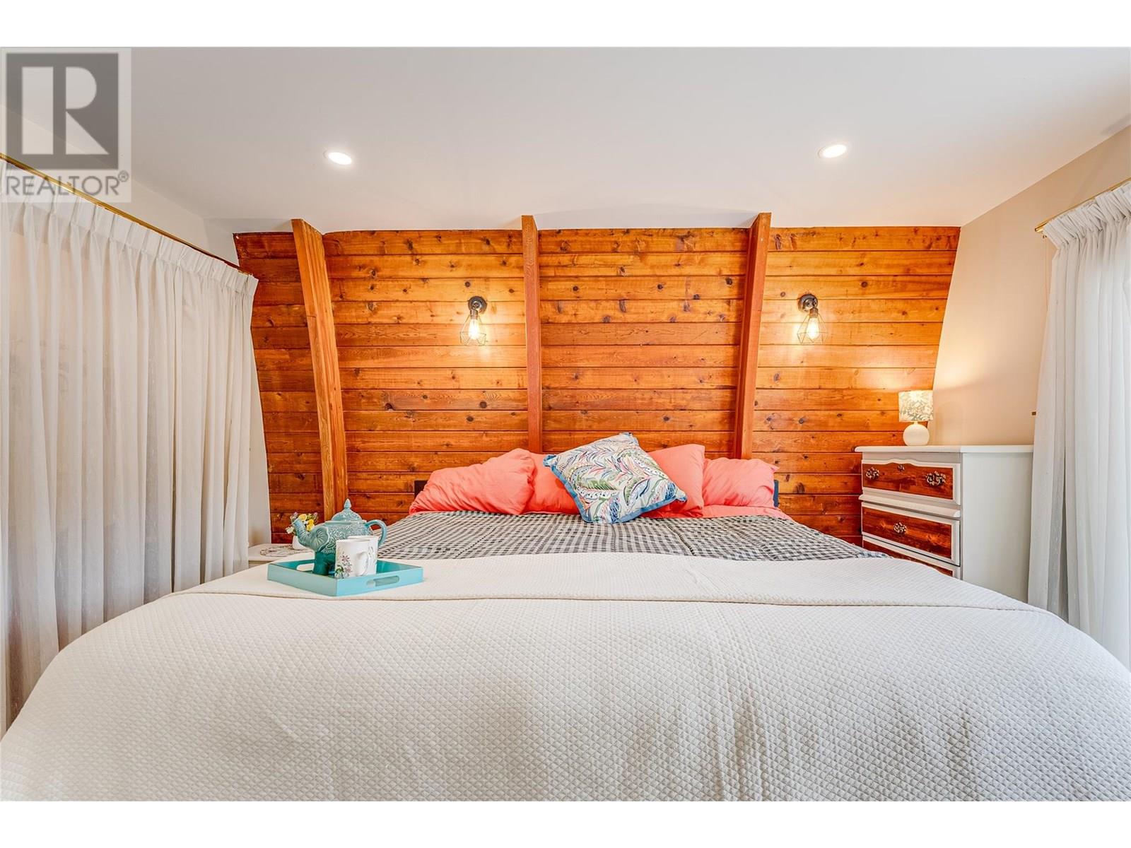 Photo 15 of 5867 Bella Vista Road, Vernon BC