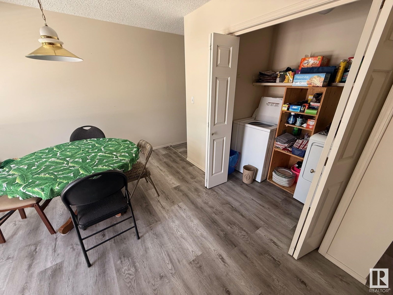 Photo 11 of 20 Cheyenne Cr, Sherwood Park AB