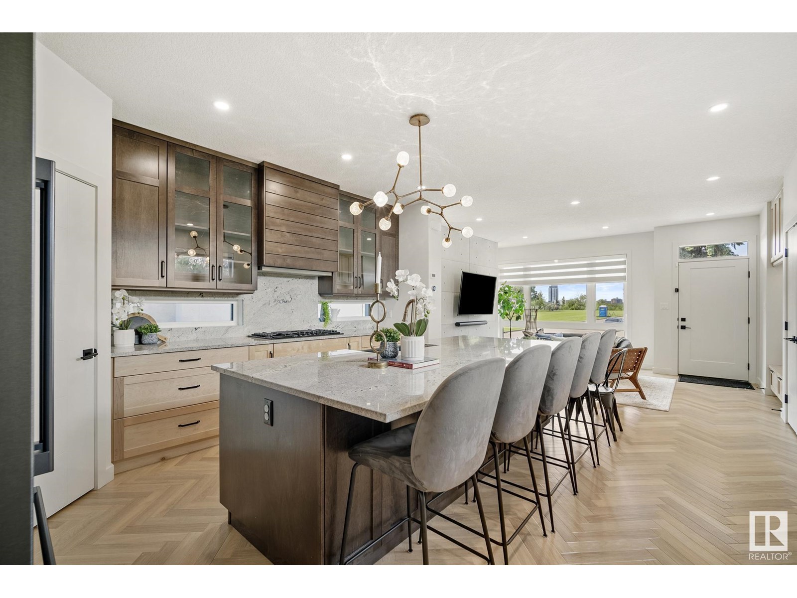 Photo 6 of 8803 Strathearn Dr Nw, Edmonton AB