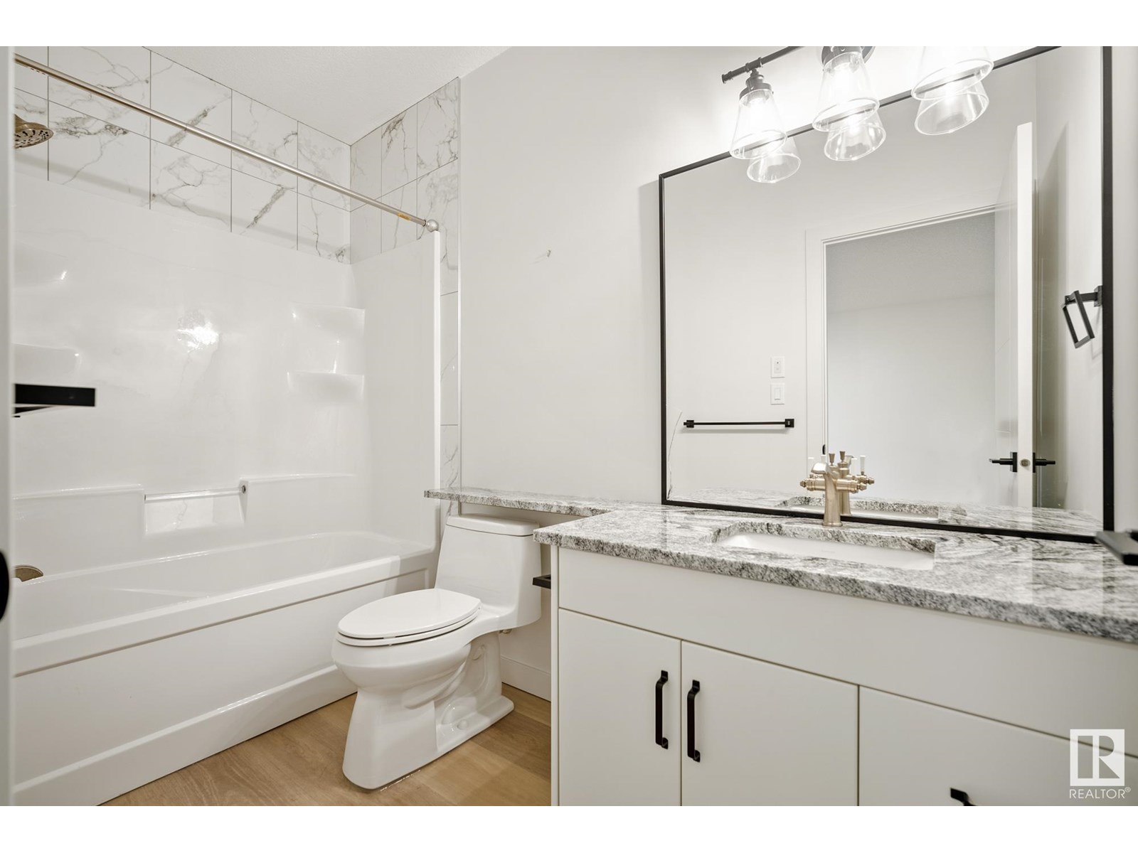Photo 52 of 8803 Strathearn Dr Nw, Edmonton AB
