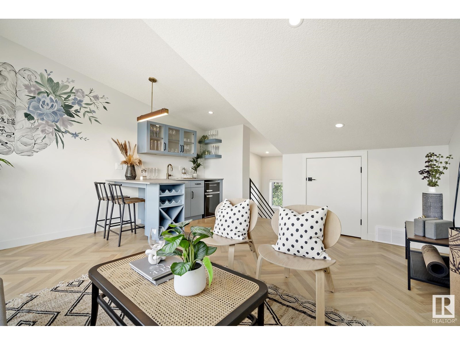 Photo 40 of 8803 Strathearn Dr Nw, Edmonton AB
