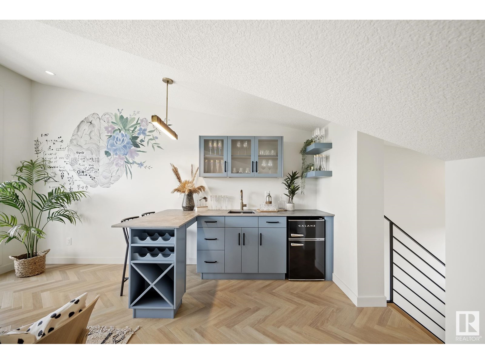 Photo 43 of 8803 Strathearn Dr Nw, Edmonton AB