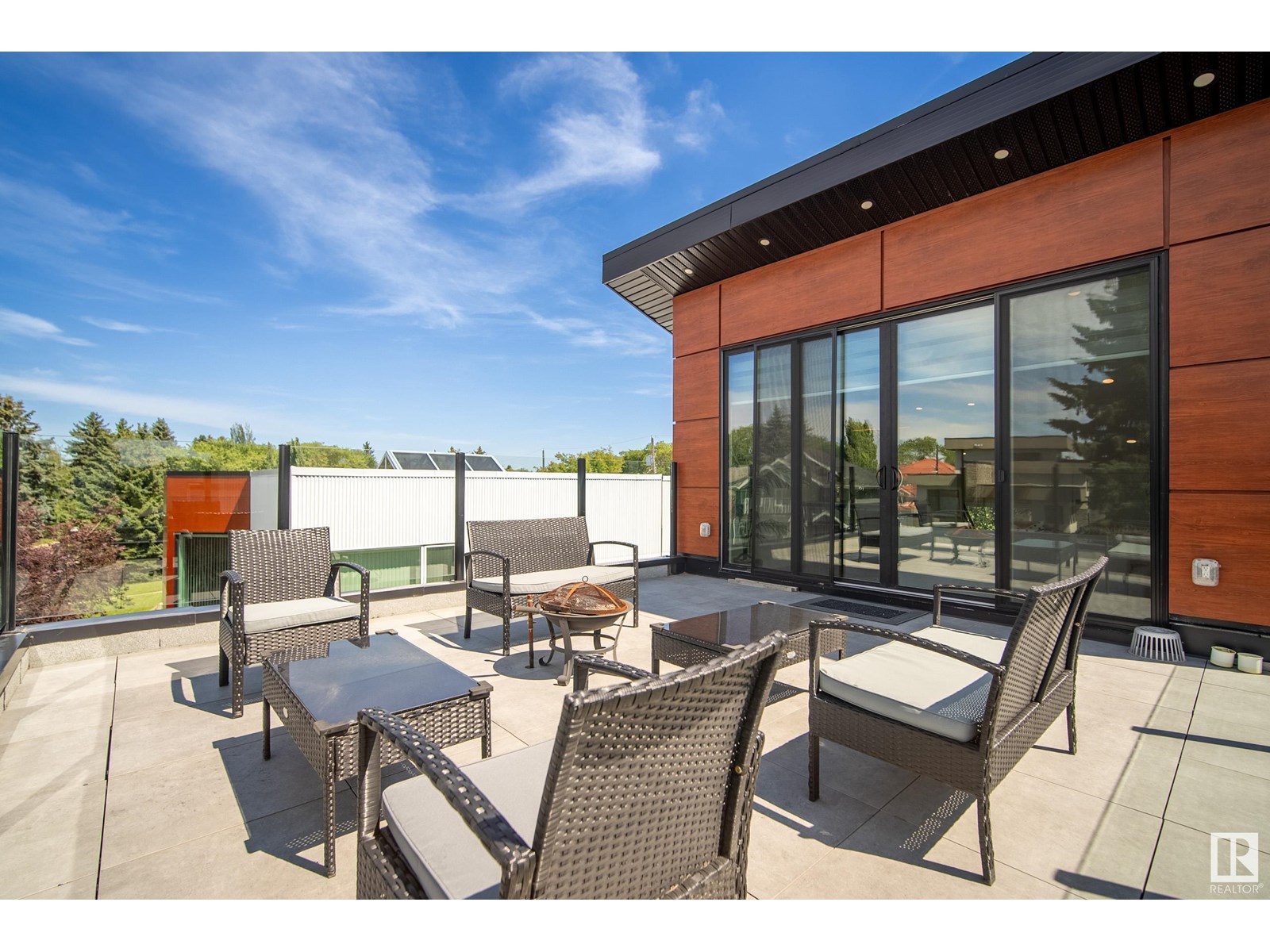Photo 47 of 8803 Strathearn Dr Nw, Edmonton AB