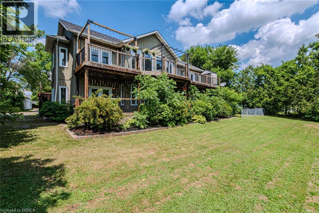 Photo 2 of 192 Grand River Avenue, Brantford ON