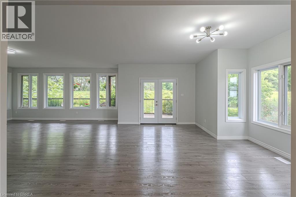 Photo 21 of 192 Grand River Avenue, Brantford ON