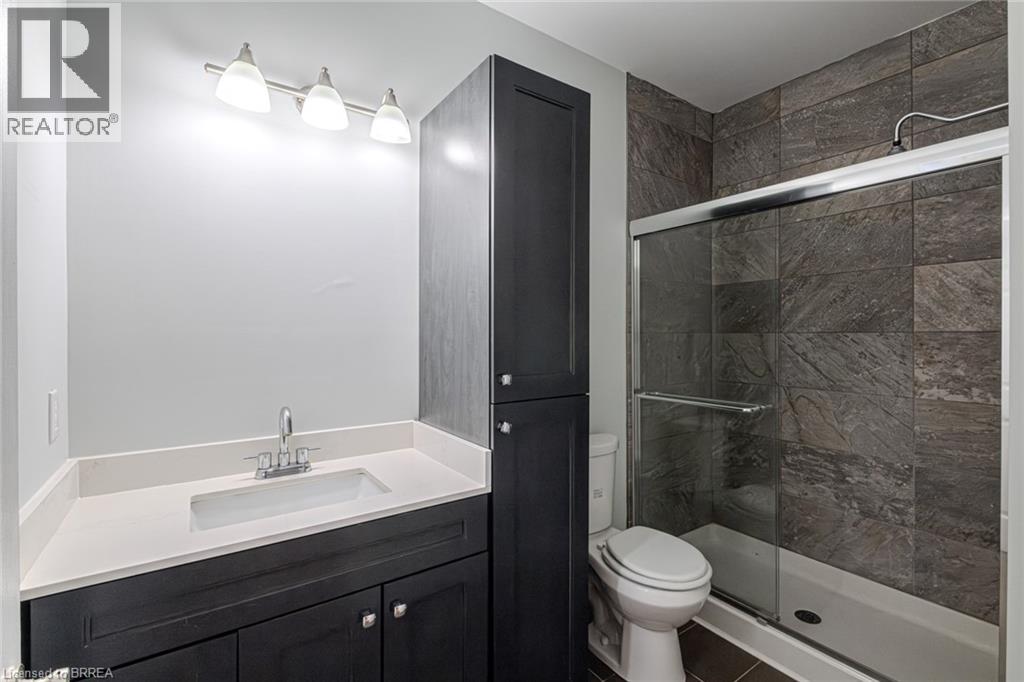 Photo 38 of 192 Grand River Avenue, Brantford ON