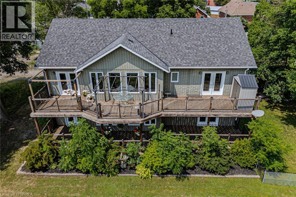Photo 4 of 192 Grand River Avenue, Brantford ON