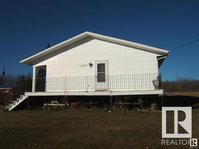 Photo 18 of 4922 50 Av, Spedden AB