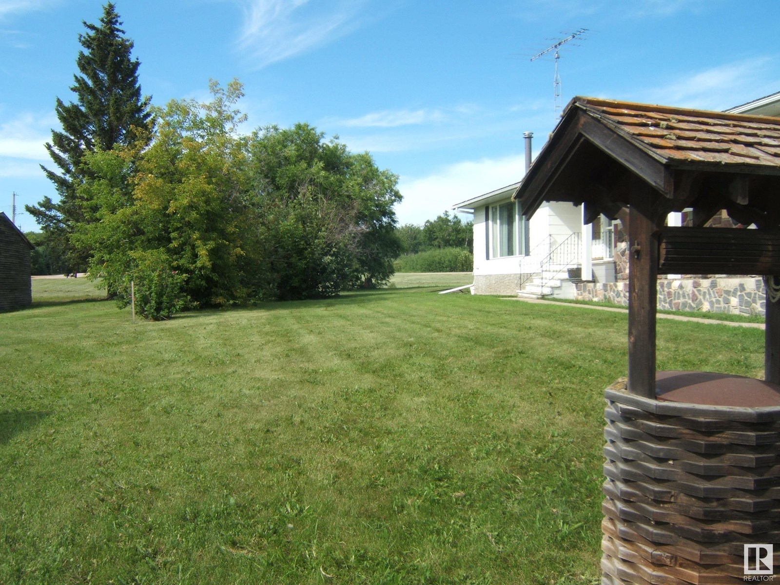 Photo 15 of 4922 50 Av, Spedden AB