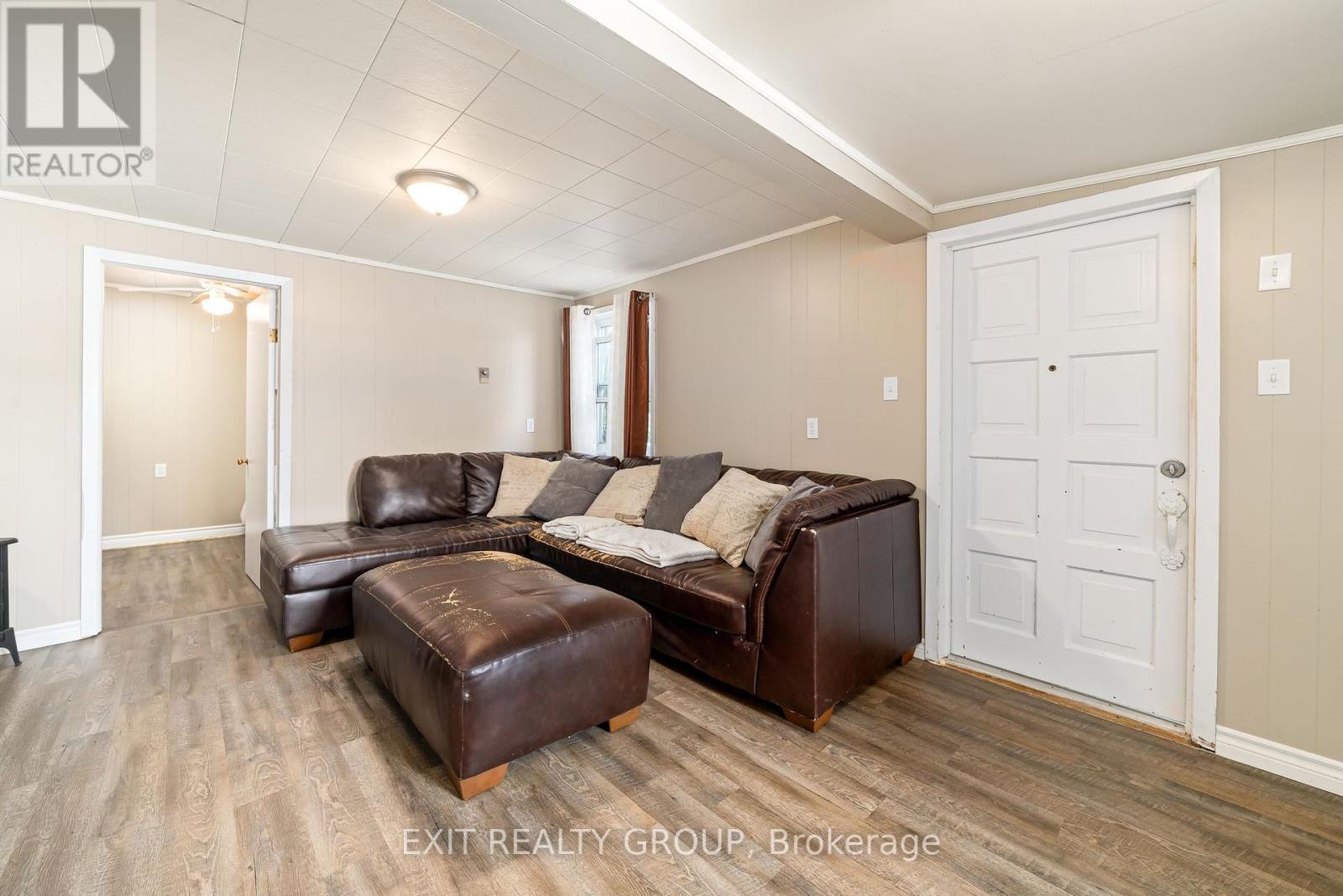 Photo 17 of 8 Rose Street, Quinte West ON