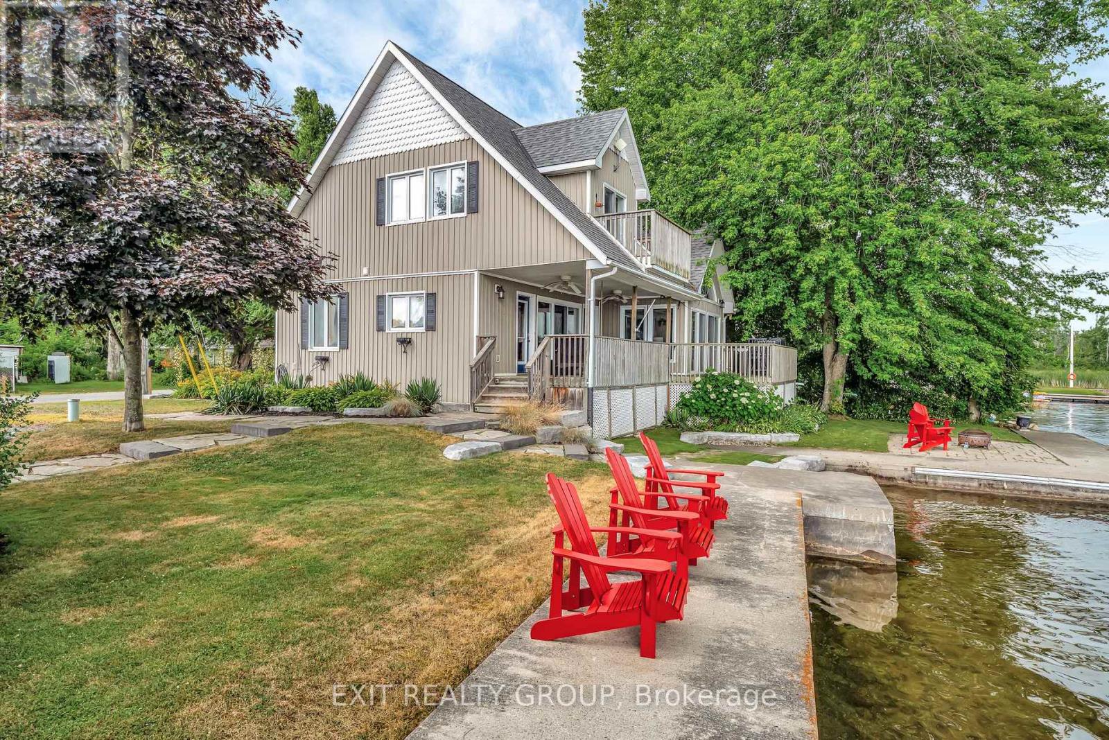 Photo 40 of 8 Rose Street, Quinte West ON