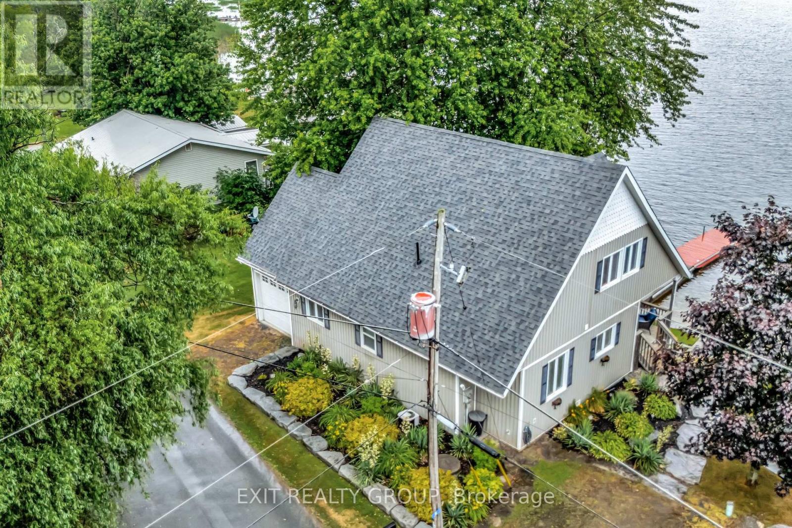Photo 31 of 8 Rose Street, Quinte West ON